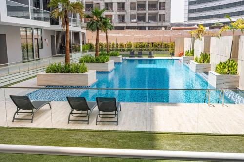 StayShort - Stylish 2 Bed Apartment in Silicon Oasis for 6 with Balcony in Dubai Silicon Oasis