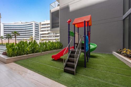 StayShort - Stylish 2 Bed Apartment in Silicon Oasis for 6 with Balcony in Dubai Silicon Oasis