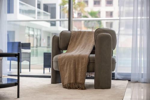 StayShort - Stylish 2 Bed Apartment in Silicon Oasis for 6 with Balcony in Dubai Silicon Oasis
