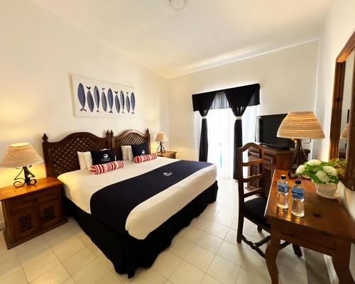 Costa Caribe Hotel Beach & Resort in Altagracia