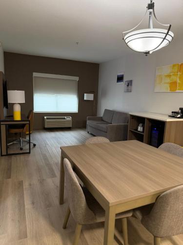 Country Inn & Suites by Radisson Concord (Kannapolis) NC - image 33