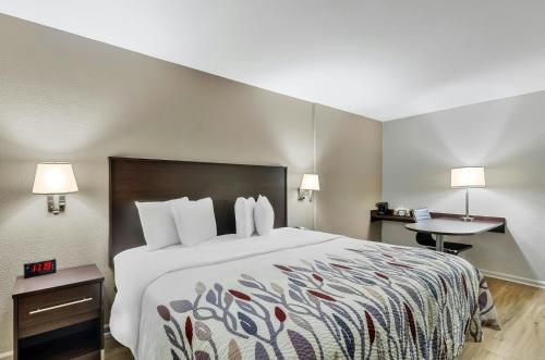 Red Roof Inn Hillsville - image 9