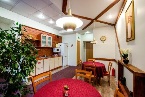 Octaviana Hotel - image 11