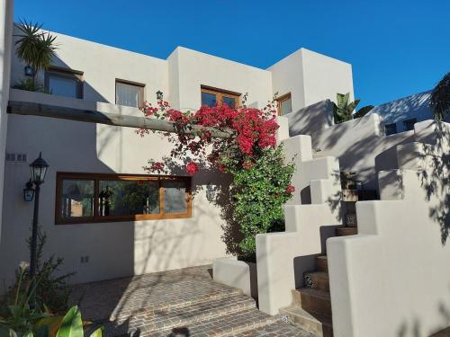Exclusive house in Santa Barbara - Nordelta in Los Troncos del Talar