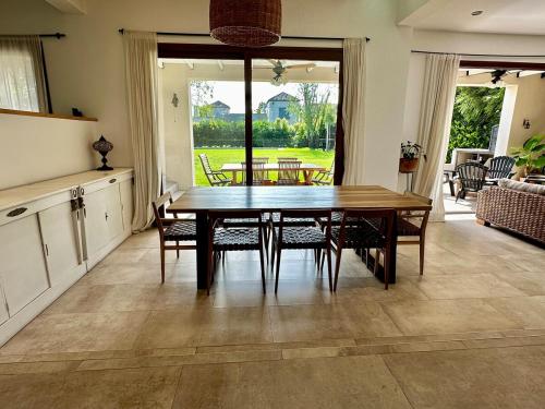 Exclusive house in Santa Barbara - Nordelta in Los Troncos del Talar