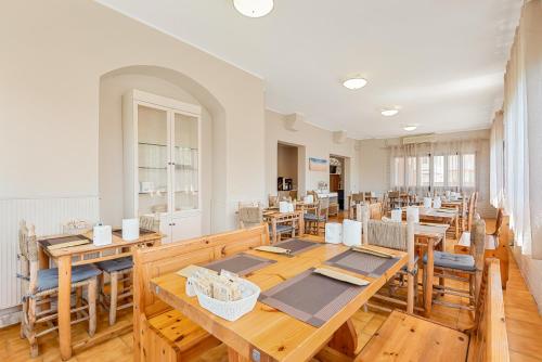 Hotel Sole – Marina di Massa, WI