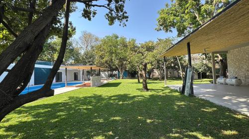 Casa Maya Fuego, Alberca y Cenote, Las Estacas, Morelos in La Joya (Baja California)