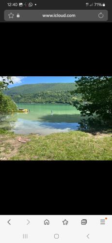 AU BORD Du LAC in Lepin-le-Lac