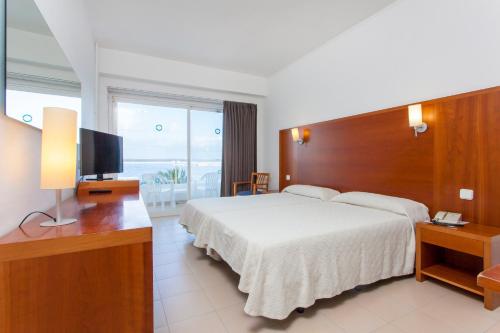3* Ibiza Playa Zimmer