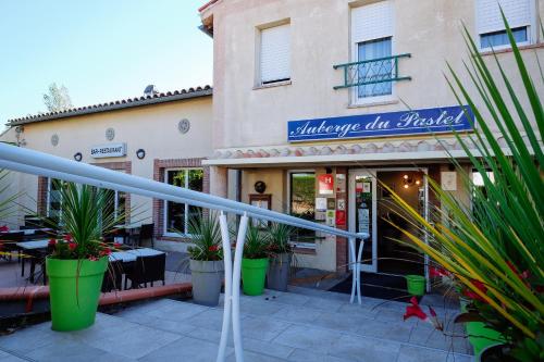 . Logis Hôtel - Auberge du Pastel - Hôtel 3 étoiles et Restaurant