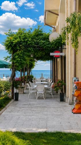 Spacious 3BR Sea View Apt - Ground Fl - 50m to Sea in Kavarna