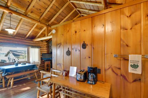 On All-Sports Lake! Lewiston Cabin w/ Boat Dock in Lewiston (MI)