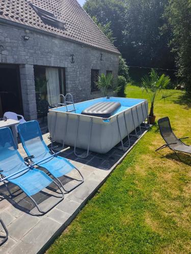 La randonnée (La randonnee) in Beaumont (Namur)