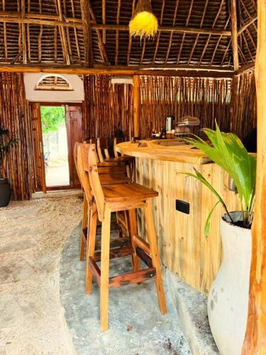 Compass Hostel, Nungwi