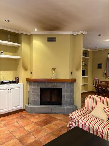 Casa Rural con encanto para familias in Hecho