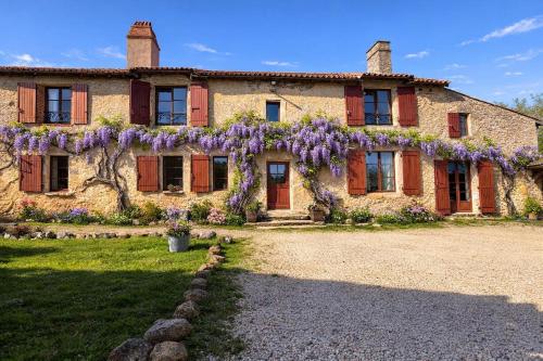 Le Mas d'Anjou - Chambres de charme avec jacuzzi in Vihiers