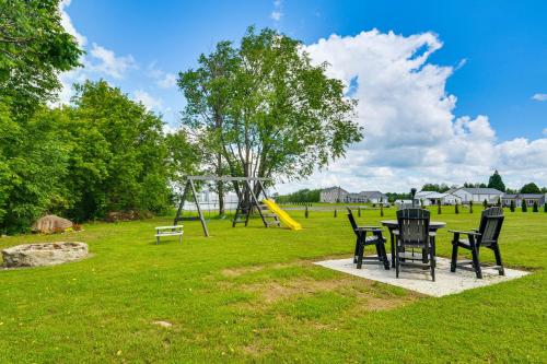 . Fun w/ Family! 'Country Getaway' in North Bangor
