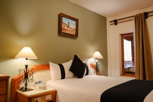 Hotel La Parroquia Room Type - Standard Queen Room