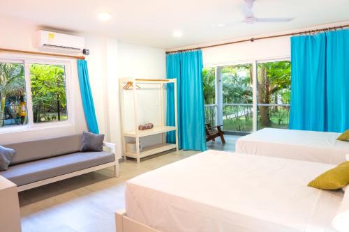Blue Mango Beach Hotel in Calabazo