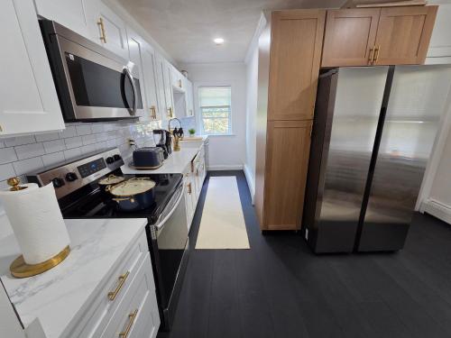Køkken, Sleeps 6 Near Boston, Providence & Gillette in North Attleboro (MA)