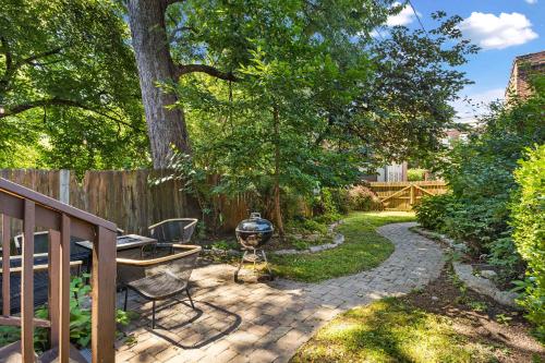 Charming STL Home Near Attractions ABODEbucks - image 5
