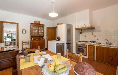 Konyha, Nice Home In Configni in Configni (Rieti)