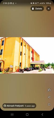 Hotel Royal Palace Dharamgarh in Bhawanipatna