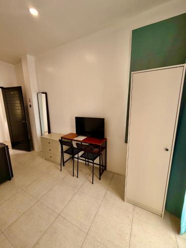 Drift Inn Kata Beach, Guest House – Kata Beach, WY