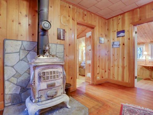 The Cedars Cabin, Welches (photo 7)