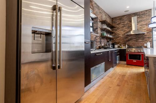 5-bedroom house in Pilsen near Medical District in Lower West Side