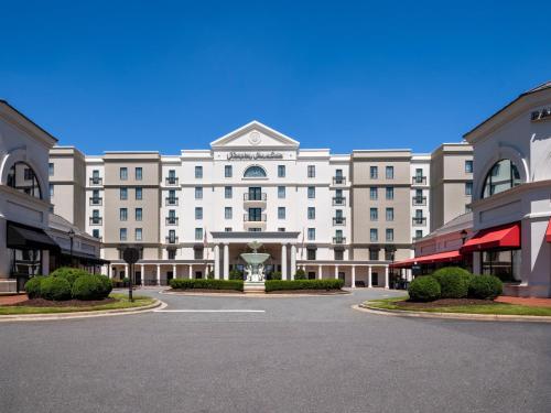 Hampton Inn & Suites South Park at Phillips Place