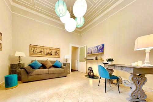 5 min from Metro Station - Liberty Suite in Vomero