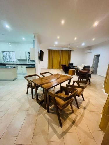 Teiman Apartments