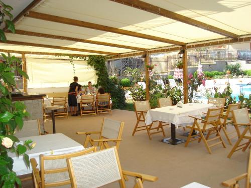 The Muses Hotel - image 6