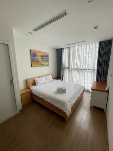 Vinhomes Skylake Luxury Apartment - Bobby Residence - image 2