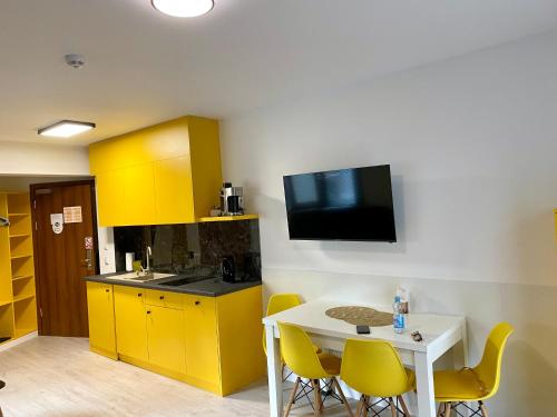 Apartamenty Trzy Sosny Okrzei 1c bezpłatny parking !, Szklarska Poręba