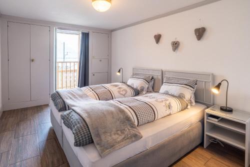 Double Room by Interlaken. Parking in Därligen, Schweiz