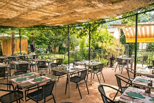 Hôtel ★★ Restaurant Les Touristes
