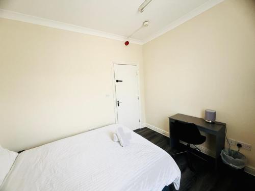 Gassiot House - image 14