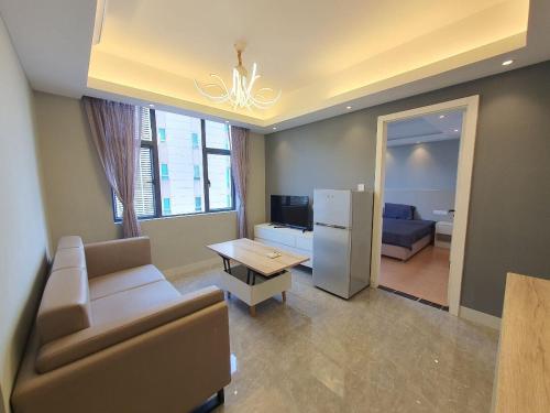 East Gem in Stueng Saen