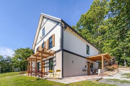 Luxury Barndo 2AS EuropeStyle Farm Stay Fresh Eggs