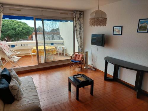 Appartement T2 avec piscine et parking, 6 personnes - FR-1-716-1
