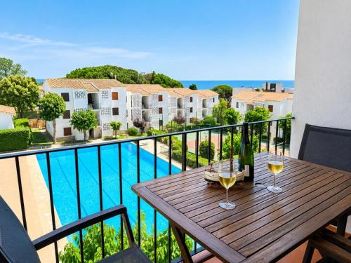Apartamento en Calella de Palafrugell con vistas al mar, piscina y terraza