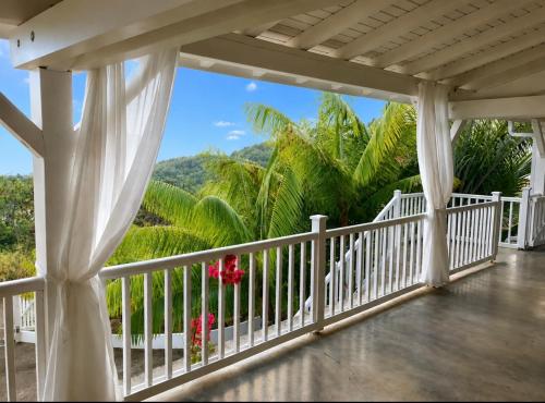 Private Pool Villa with Sea and Diamond Rock Views, Le Diamant Martinique in เลอ ยามัน