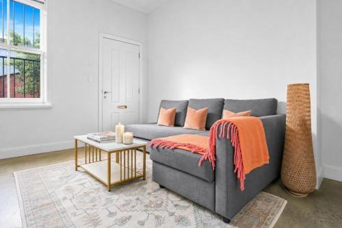 2-Bedroom House Woolloomooloo Good for 6 Guests - main image