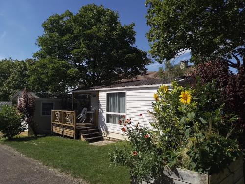 Exterior view, Camping Beausejour Sergines in Saint-Martin-sur-Oreuse