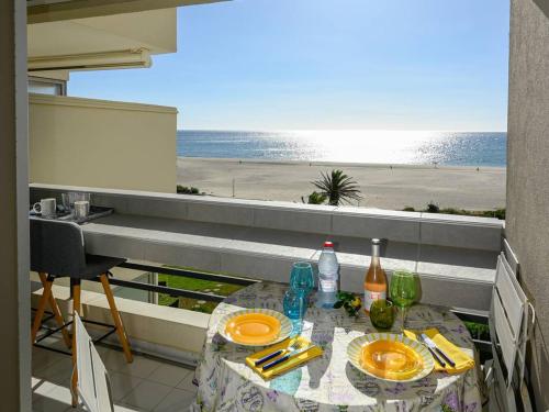 Appartement moderne avec climatisation, balcon et parking - FR-1-696-63