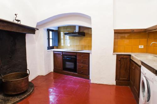 Apartaments Can Gibert - image 12