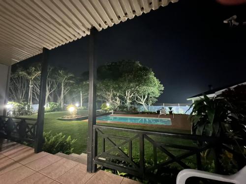 Comoditats, Stunning Sea Views & Direct Beach Access in Shelly Beach