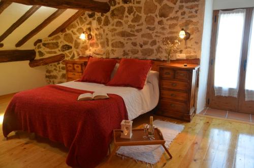3 twin beds
